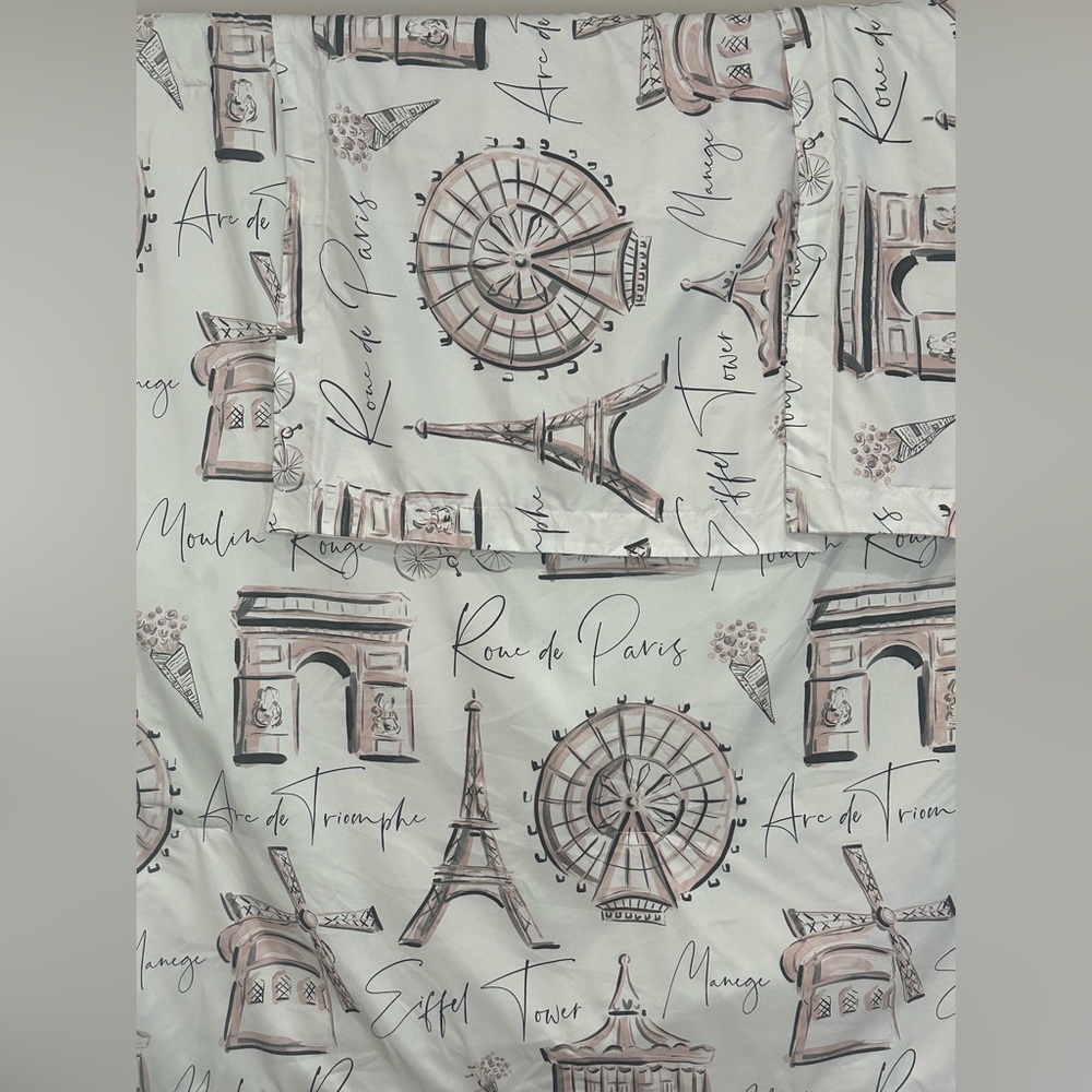 ✨Host Pick✨Sara Berrenson Full/Queen Paris Comforter w/ 2 Pillow Shams